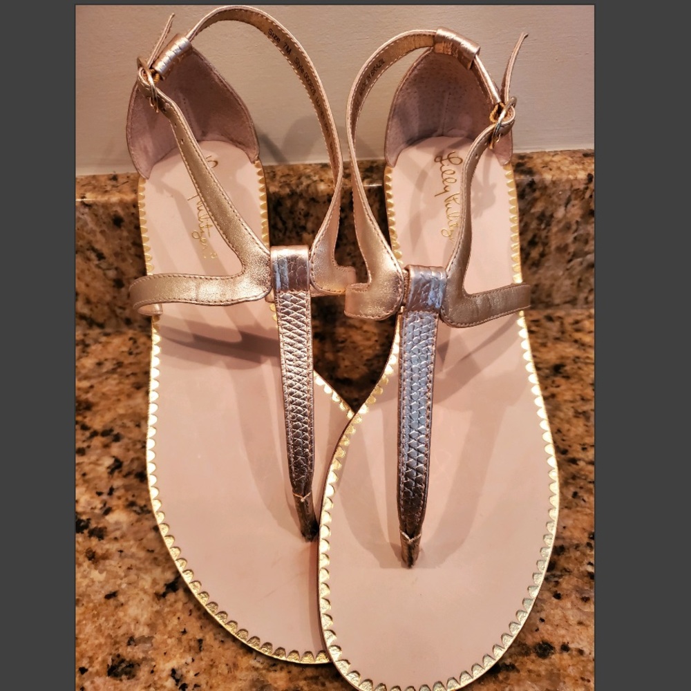 Brand New Without box!!!!! Never worn. Love them but they’re too big.